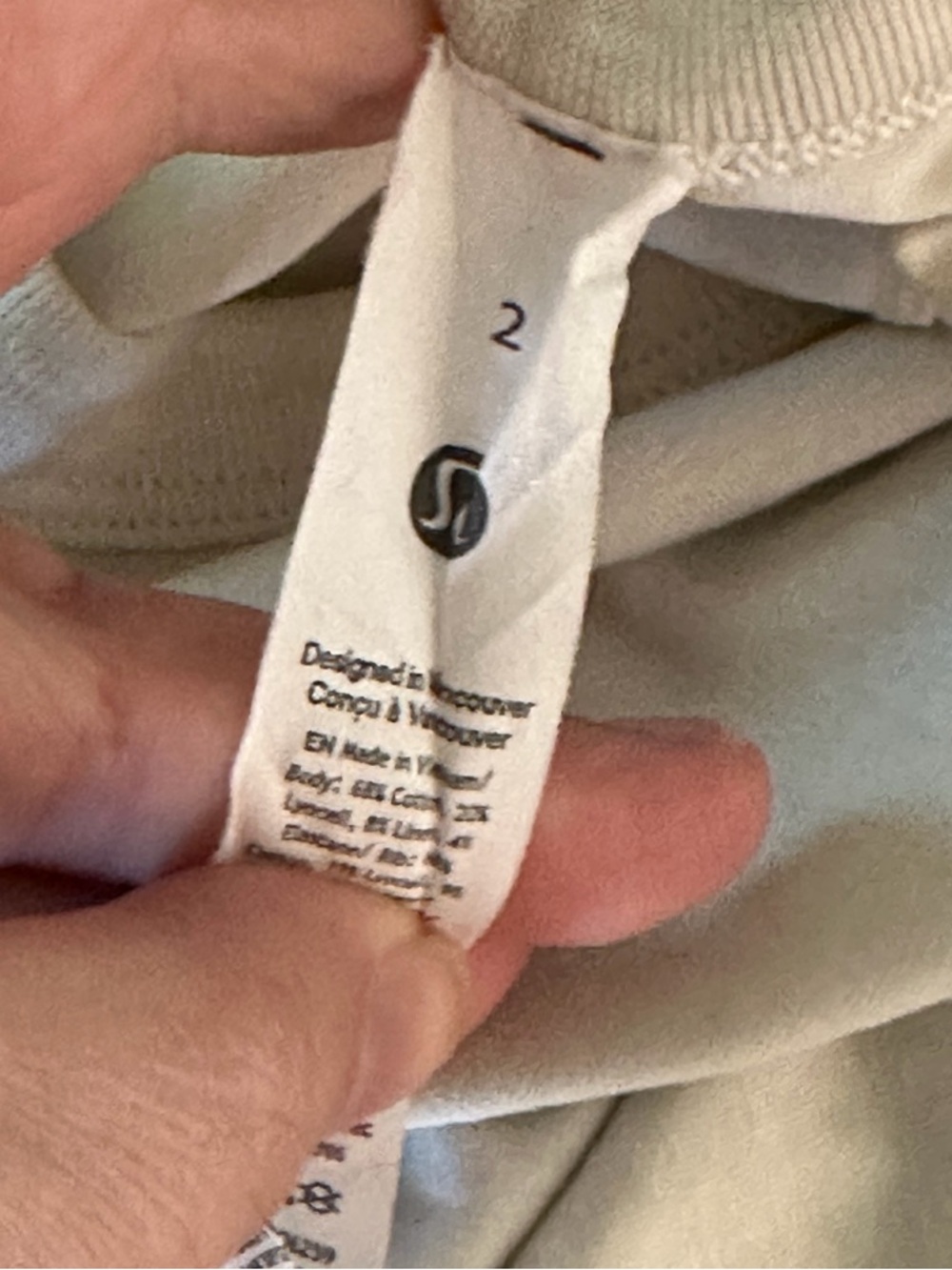 Lululemon Classic Fit Cotton Blend Long-Sleeve Cropped Shirt in Natural Ivory - Picture 10 of 10